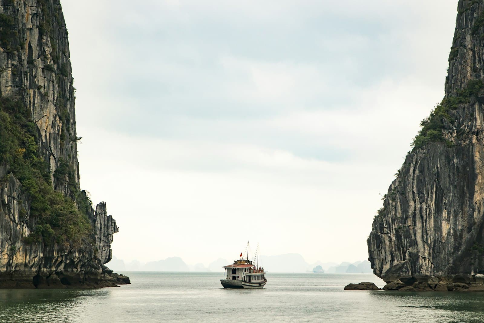 Vietnam for Digital Nomads 2026: Visa Options & Setup